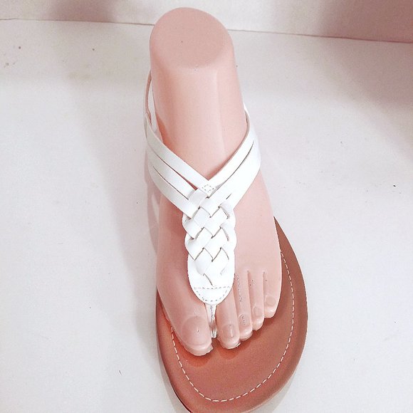 White Sandal, Sandals, Women’s Size 7.5 Sandal, Summer Shoe, Slip on Ankle Strap - Picture 1 of 9